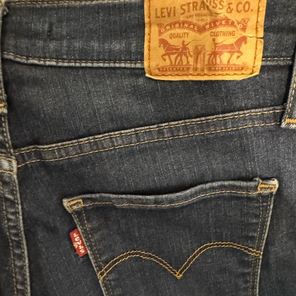 Levi’s 720 High Rise Skinny jeans! - Picture 3 of 3